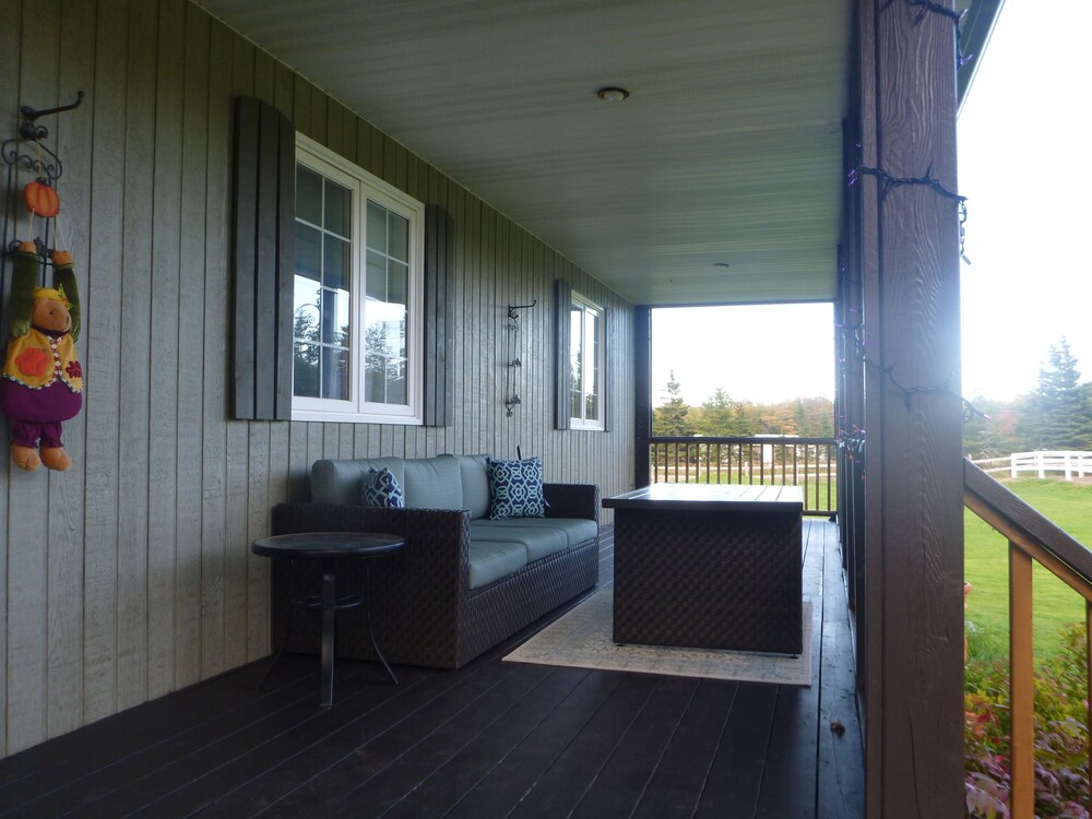 Back Home Bed and Breakfast Deals & Reviews (Dutch Brook, CAN) Wotif