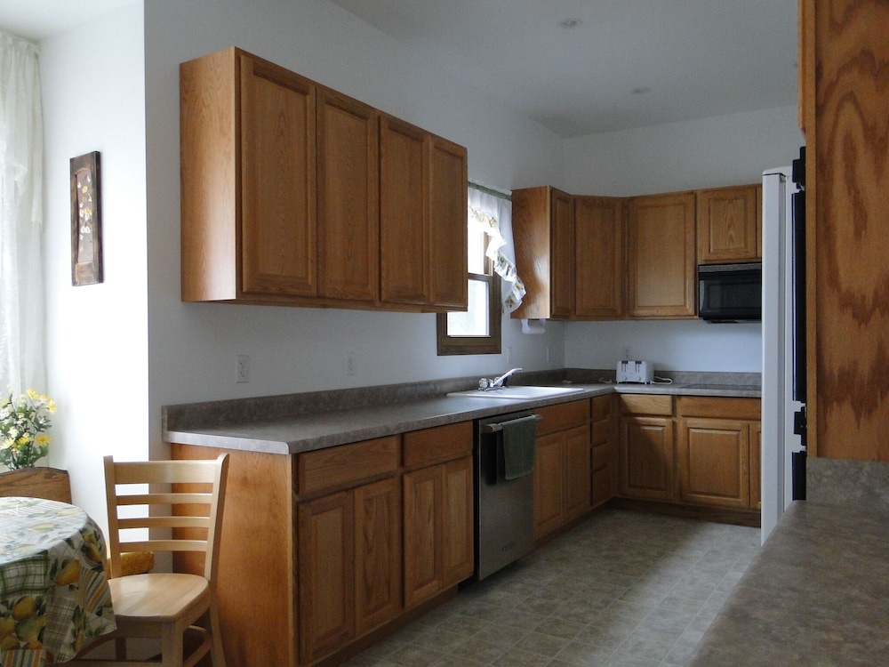 Victorian House Loup town Nebraska in Loup City Best Rates & Deals on