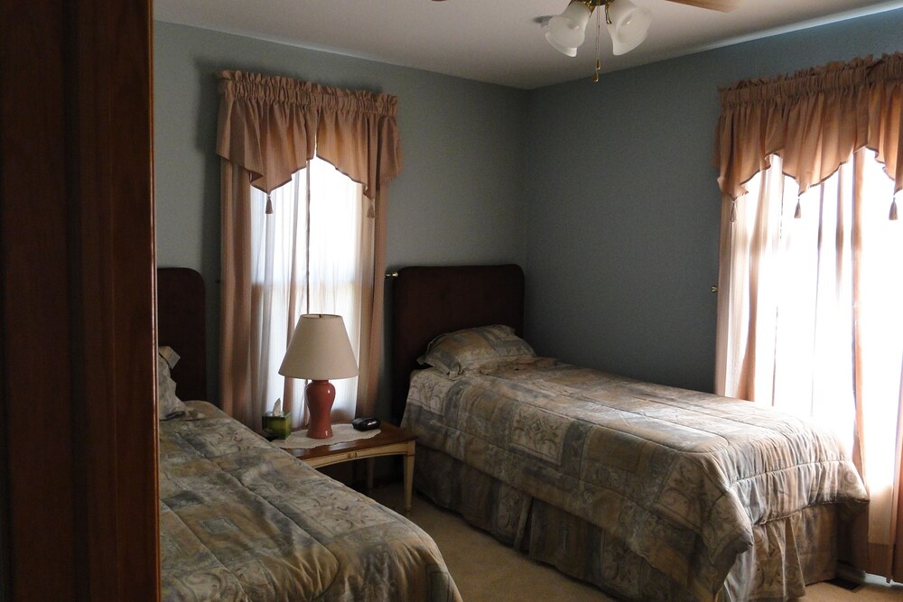 Victorian House Loup town Nebraska in Loup City Best Rates & Deals on