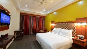 In-room safe, free WiFi