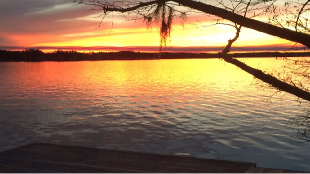 Caney Lake Rentals Overwater Lake House With Panoramic Views of the