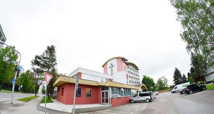 Alexandra Šport Hotel