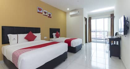 Central Hotel