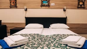 Hypo-allergenic bedding, desk, soundproofing, free WiFi