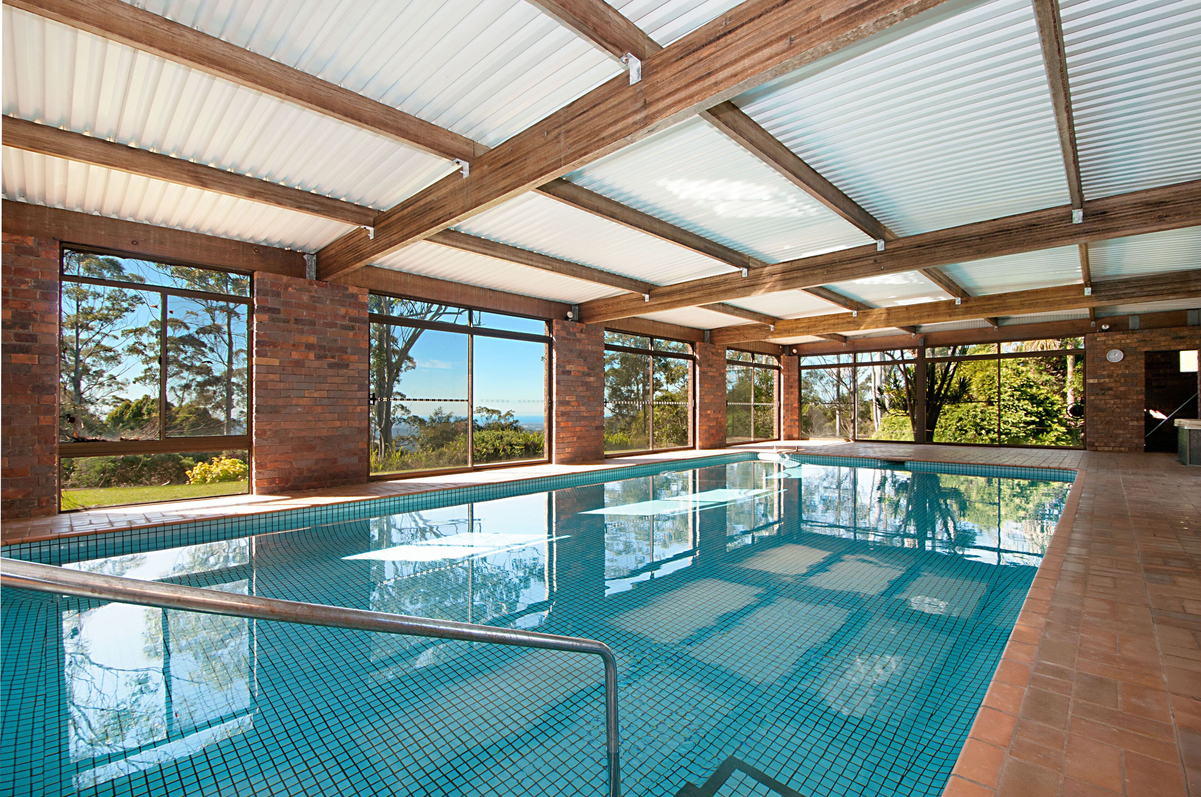 Craigdarroch Courtyard Cottage, family & dog friendly, extensive grounds