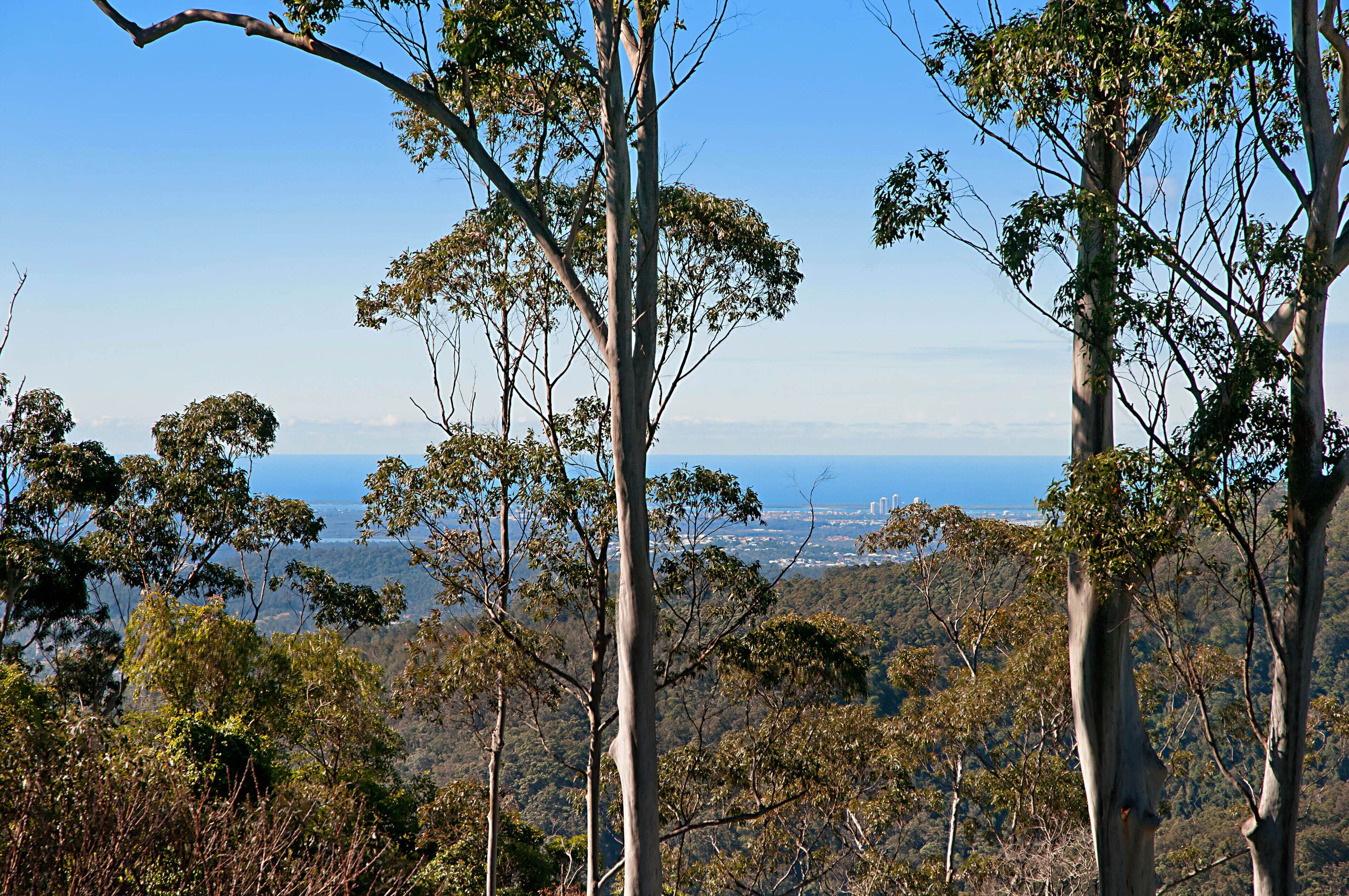 Craigdarroch Courtyard Cottage, family & dog friendly, extensive grounds