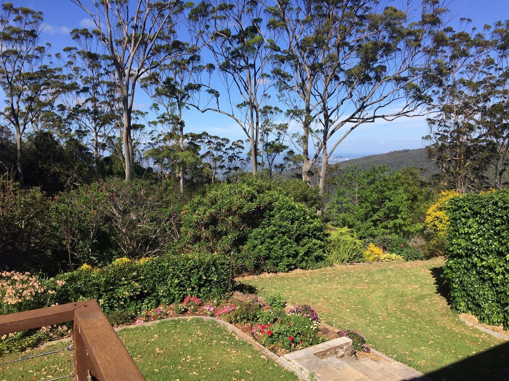 Craigdarroch Courtyard Cottage, family & dog friendly, extensive grounds