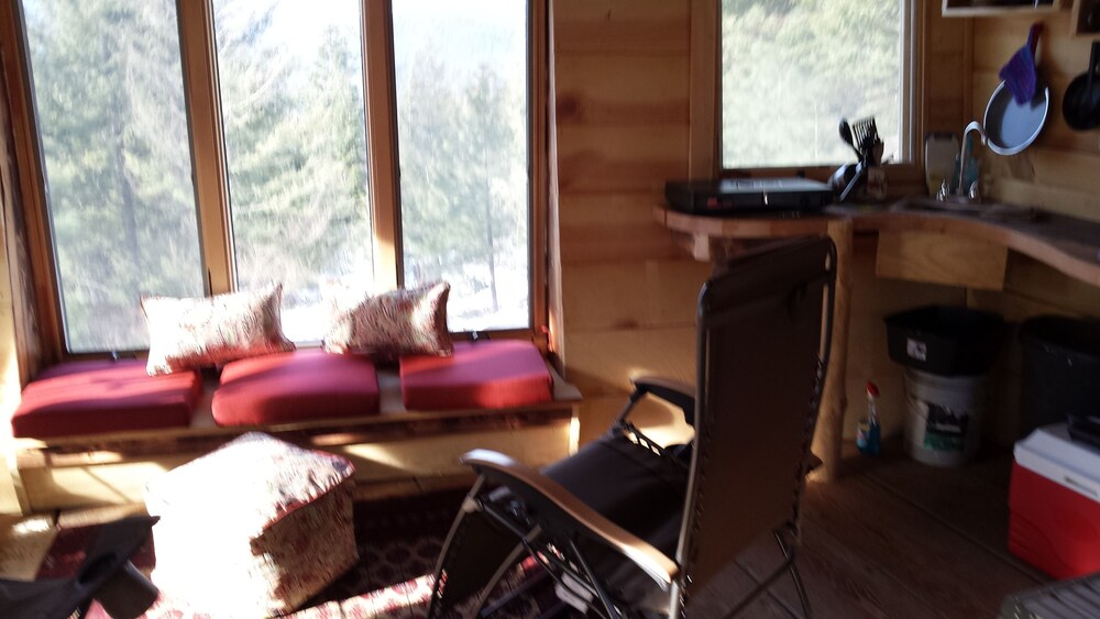 TreeHouse at Hauser Lake Idaho, Hauser, ID Vacation Rental Cabin ByOwner