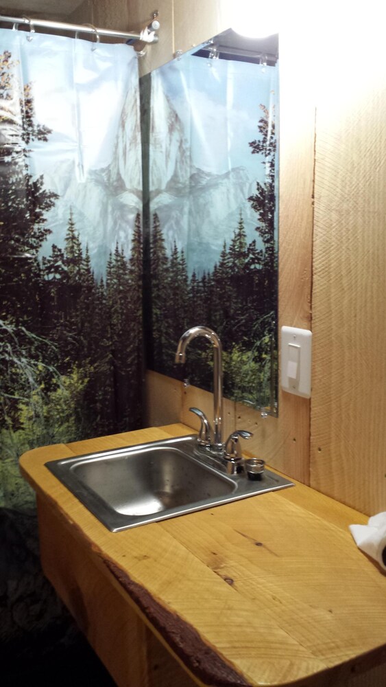 TreeHouse at Hauser Lake Idaho, Hauser, ID Vacation Rental Cabin ByOwner