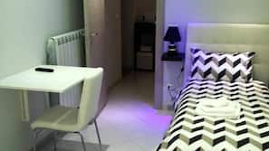 1 bedroom, Egyptian cotton sheets, down duvet, memory foam beds