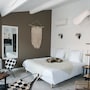 Les Suites du 17 in Aigues-Mortes, France