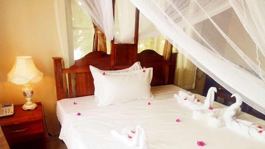 Red Sun Hotel
