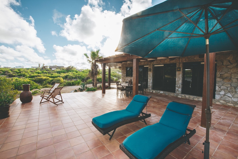 Oceanview Beach House Near Shipwrecks Surf In Los Cabos Mexico In