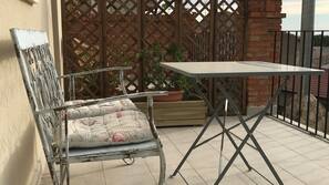 5 camere, biancheria da letto di alta qualità, copriletto in piuma