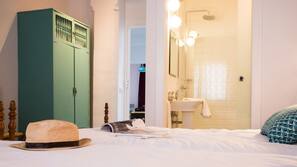 5 camere, biancheria da letto di alta qualità, copriletto in piuma
