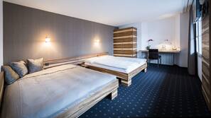 In-room safe, desk, iron/ironing board, free WiFi