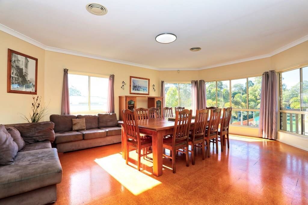 Luxury Family Holiday or Business Retreat on Beautiful Bribie Island