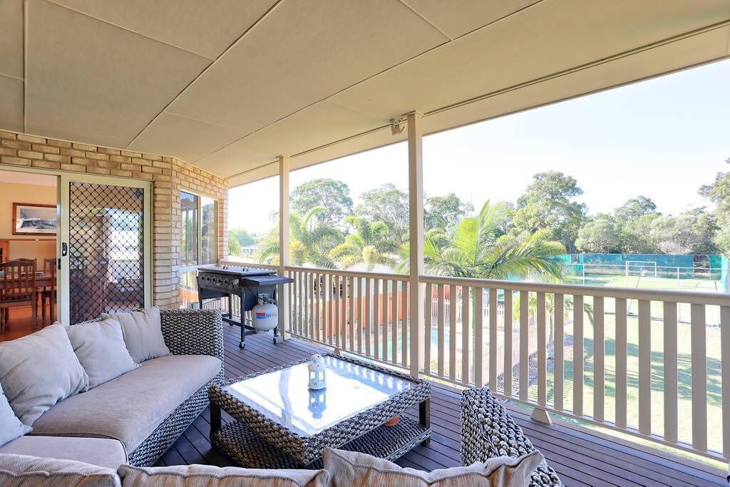 Luxury Family Holiday or Business Retreat on Beautiful Bribie Island