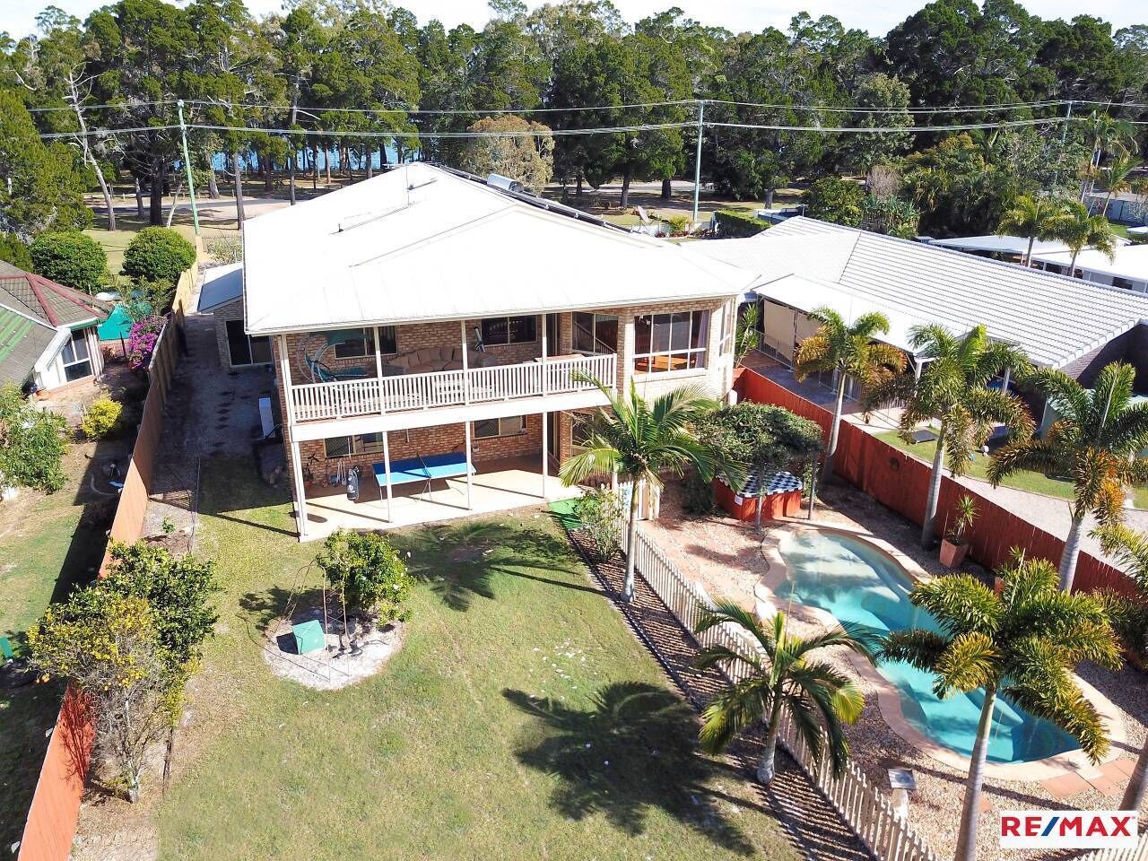 Luxury Family Holiday or Business Retreat on Beautiful Bribie Island