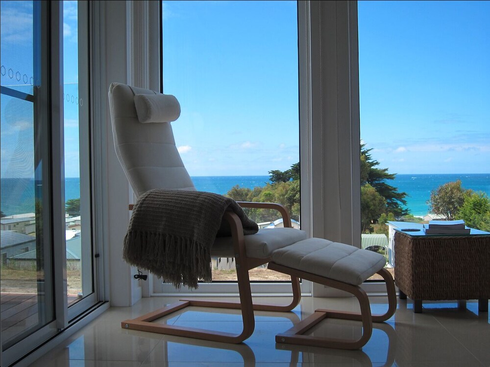 Villa Aqua