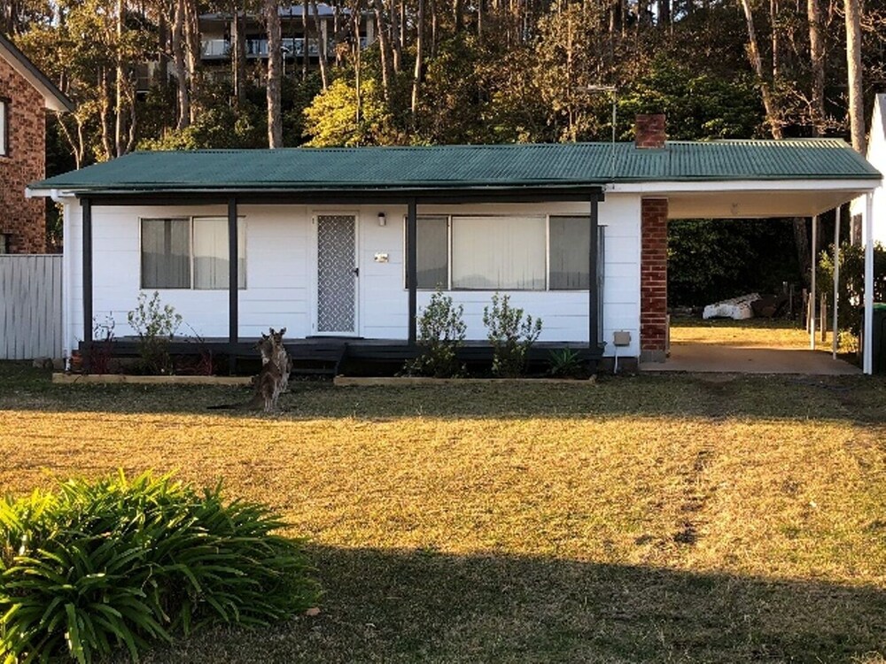 Beach Side Cabin Neat And Tidy With Uninterrupted Views Of The