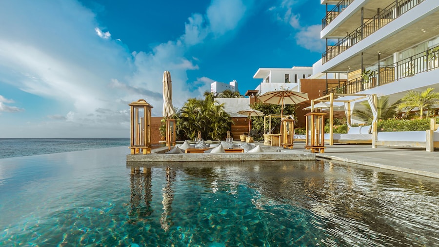 Hotel B Unique