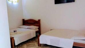 Free WiFi, linens