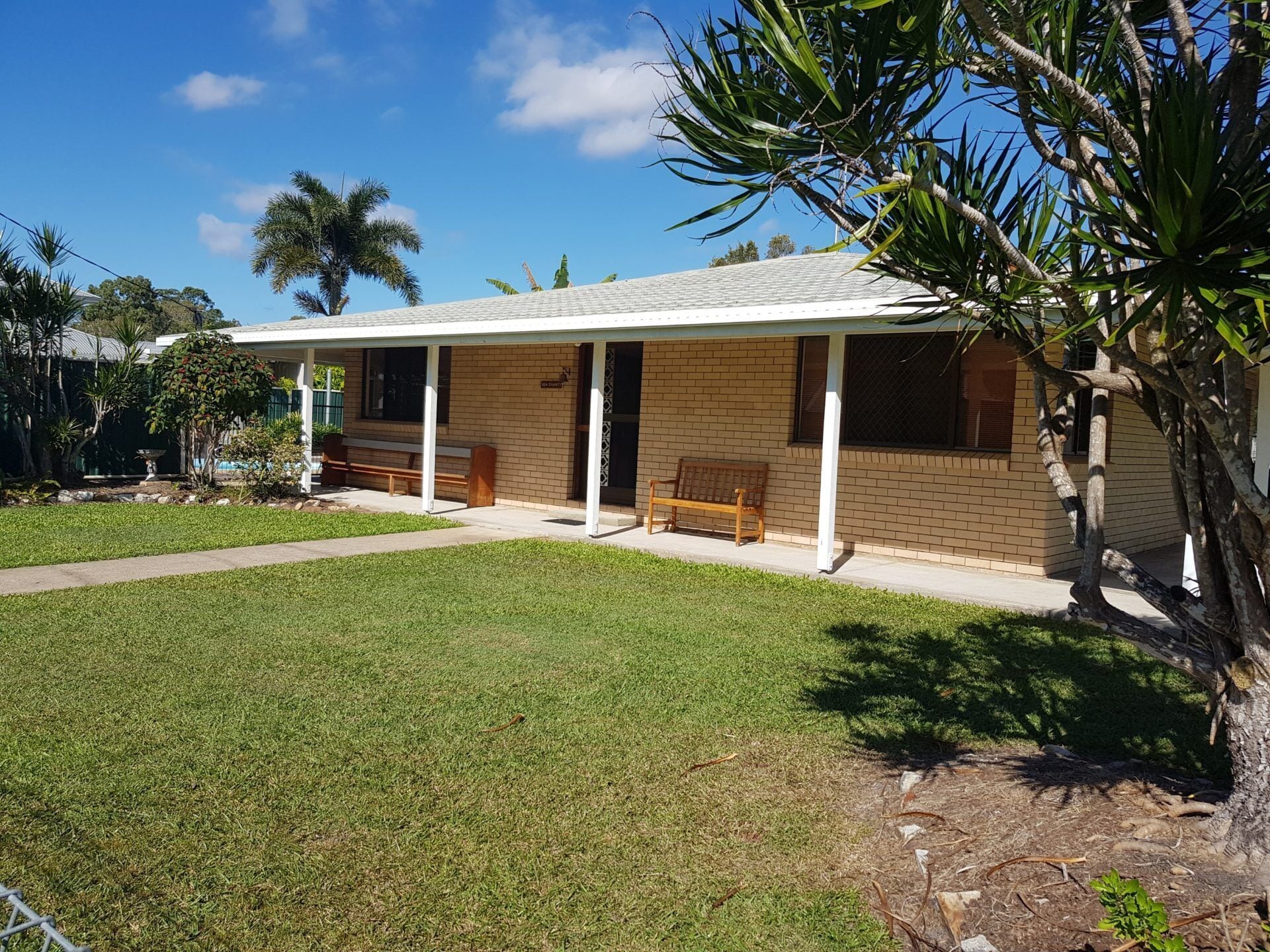 Sea Shanty on Parrot Tin Can Bay
