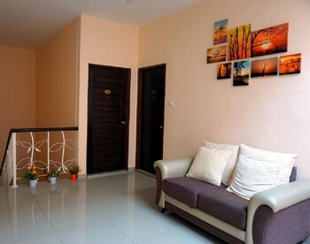 Tropical Villa Kuantan Kuantan Room Prices Reviews Travelocity