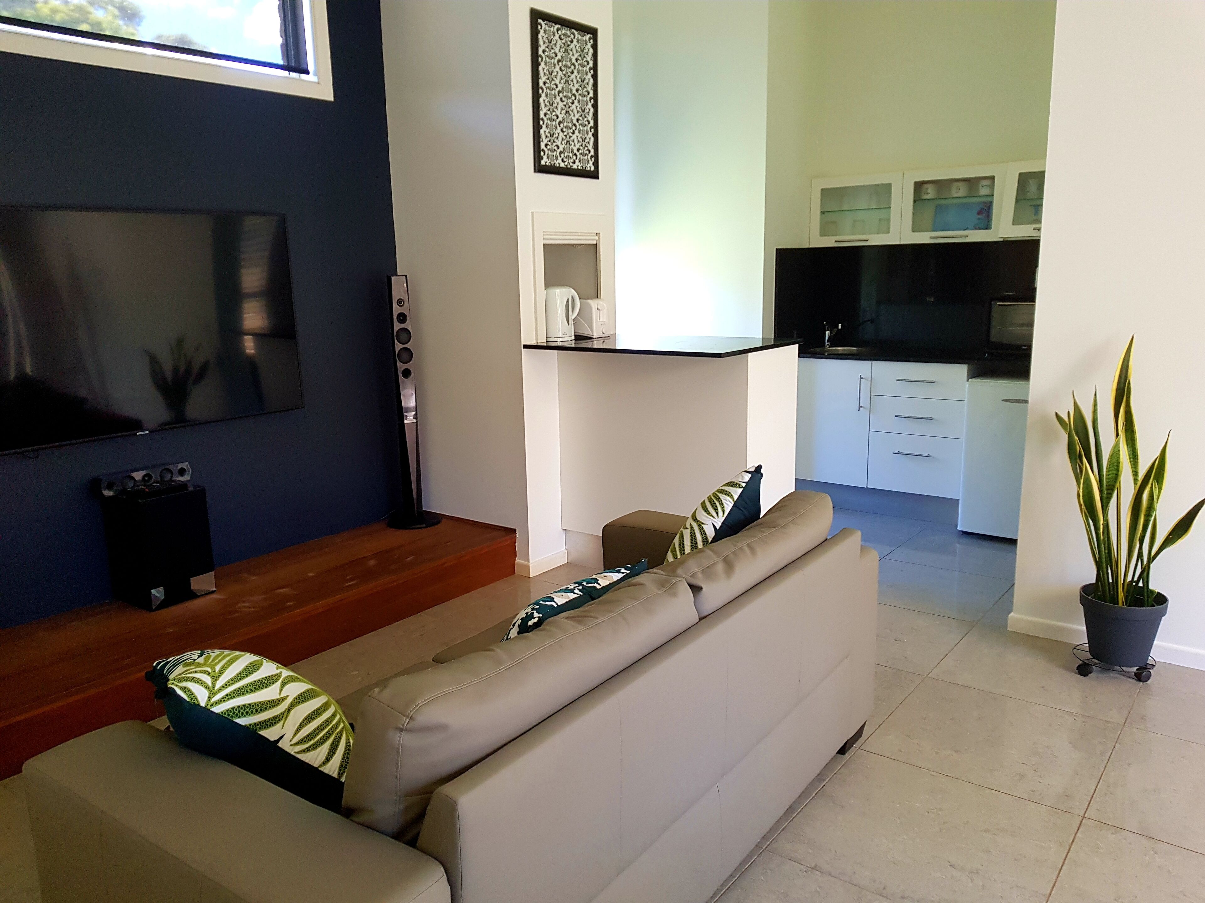 Sapphire Garden Retreat