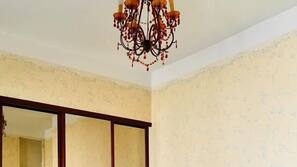 Decoración individual, mobiliario individual, cortinas opacas