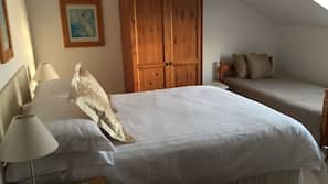 Free WiFi, linens
