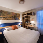 Niedermodern Hotels - Book accommodation on Hotels.com - FREE ...