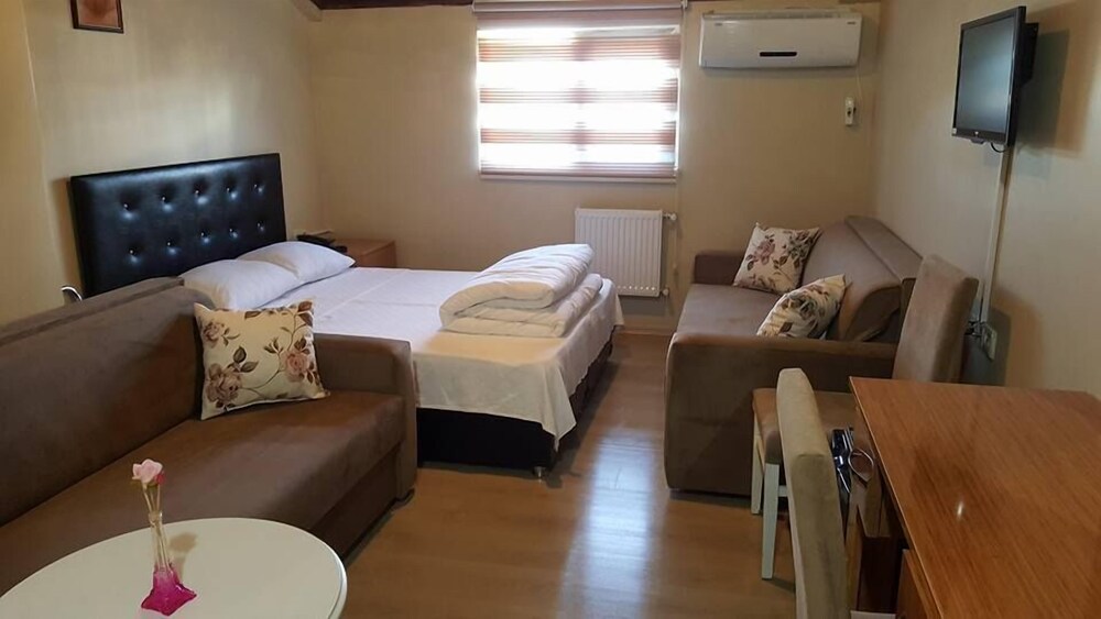 Room Facilities: