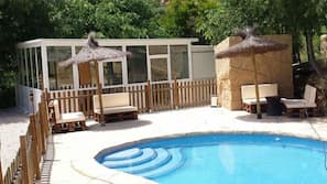 Seasonal outdoor pool