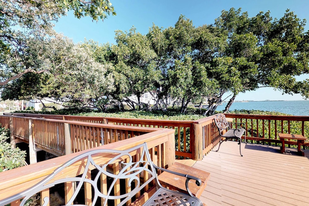 Runaway Bay Condos in Bradenton Beach Best Rates & Deals on Orbitz