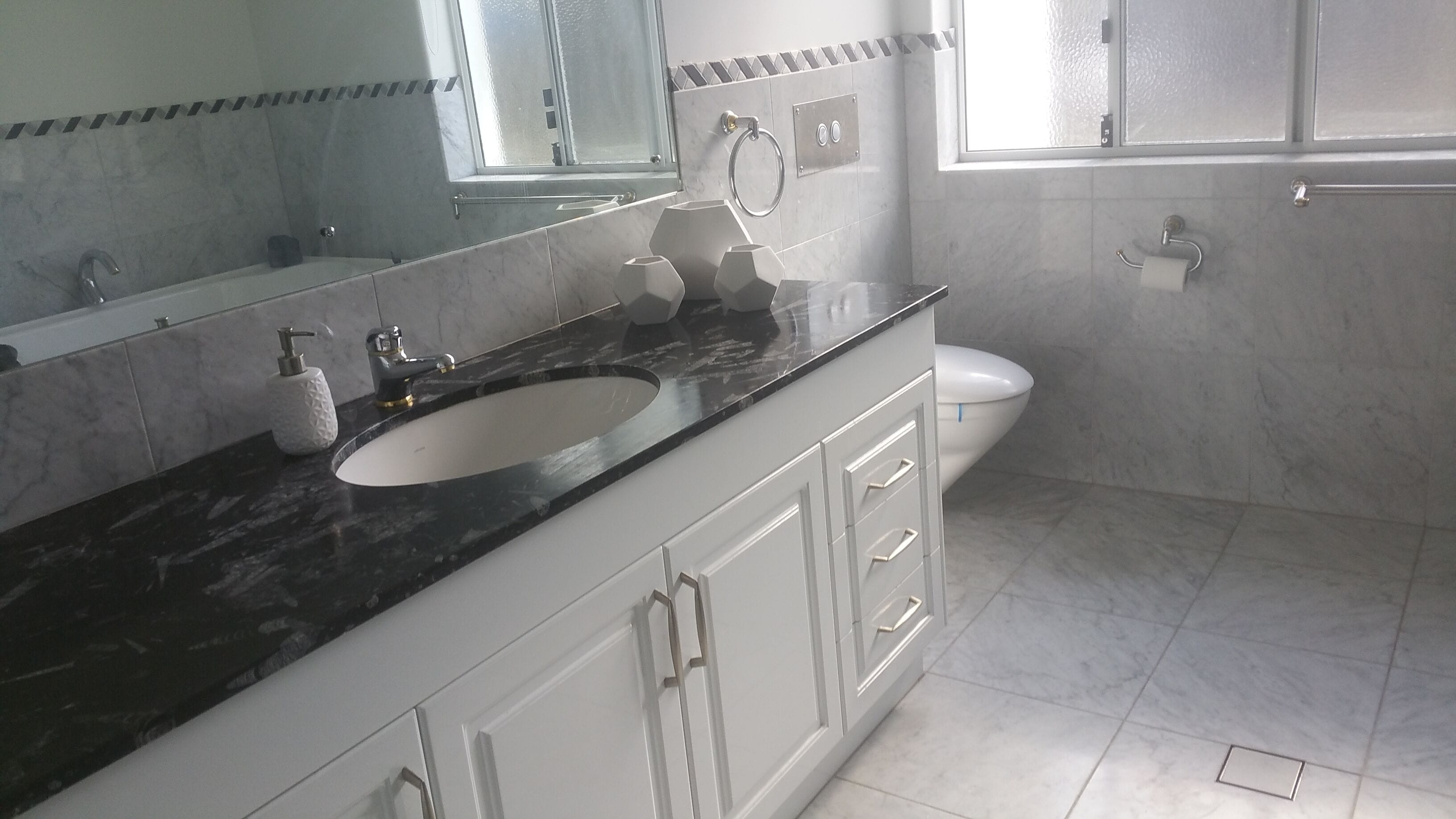 Spacious2 Bedroom Guest Unit, Private Bath and Kitchen on 5 Acres. Free Wifi