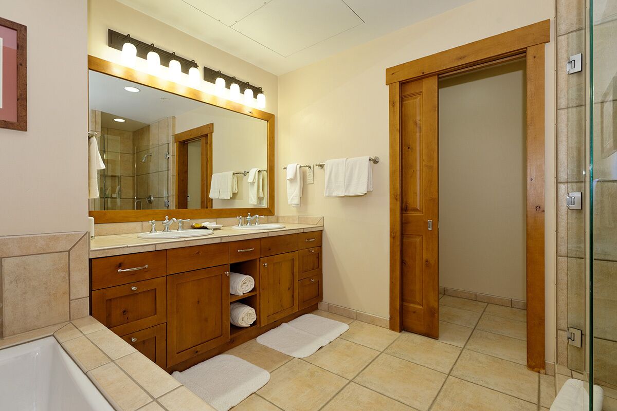 The Snowmass Club! Normal rate 750.00 a night ****GREAT DEAL**** in Snowmass Village, United States