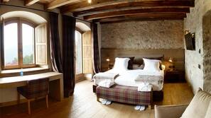 Coffre-forts dans les chambres, bureau, Wi-Fi gratuit, draps fournis