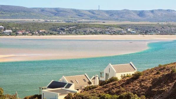Beach nearby, sun loungers