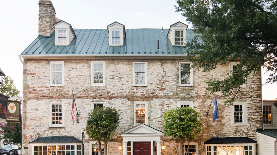 The Red Fox Inn & Tavern