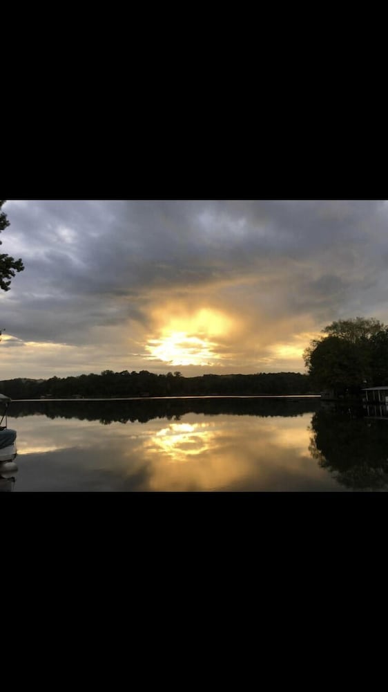 On the edge of the Lake!