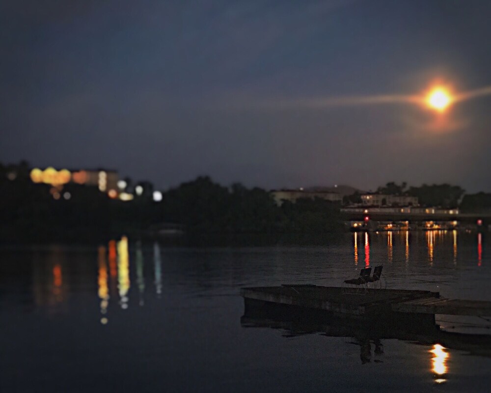 On the edge of the Lake!