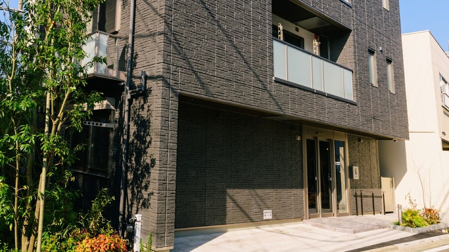 GRAND BASE Hakata Haruyoshi