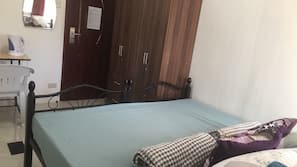 Desk, free WiFi, linens