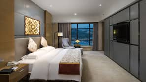 In-room safe, desk, blackout drapes, soundproofing