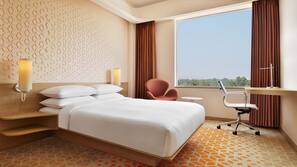 In-room safe, desk, laptop workspace, blackout drapes