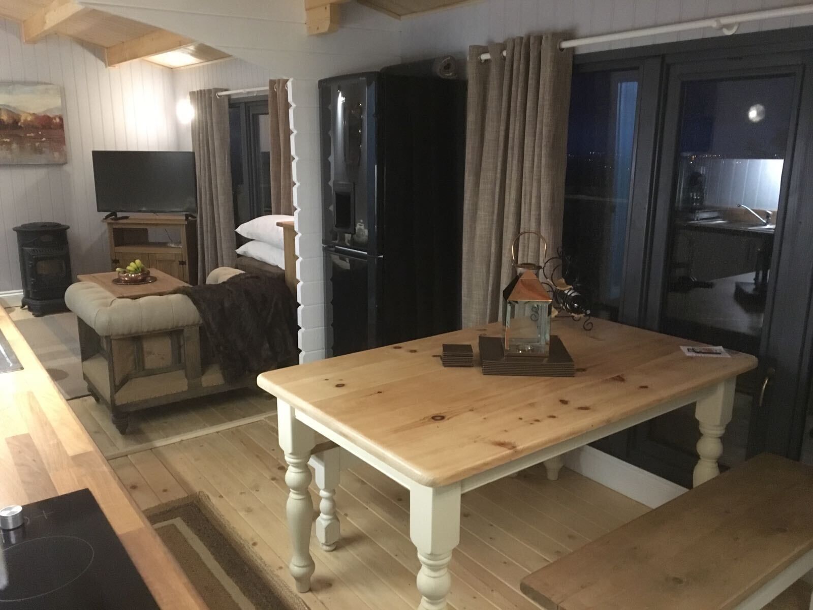 Secret Lodge by Cardiff Holiday Homes in Cardiff in Cardiff, United Kingdom