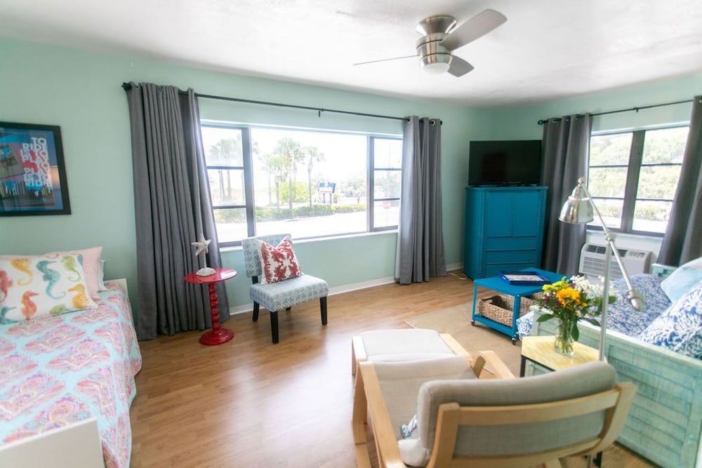 Lookout Penthouse - Beachview from every room