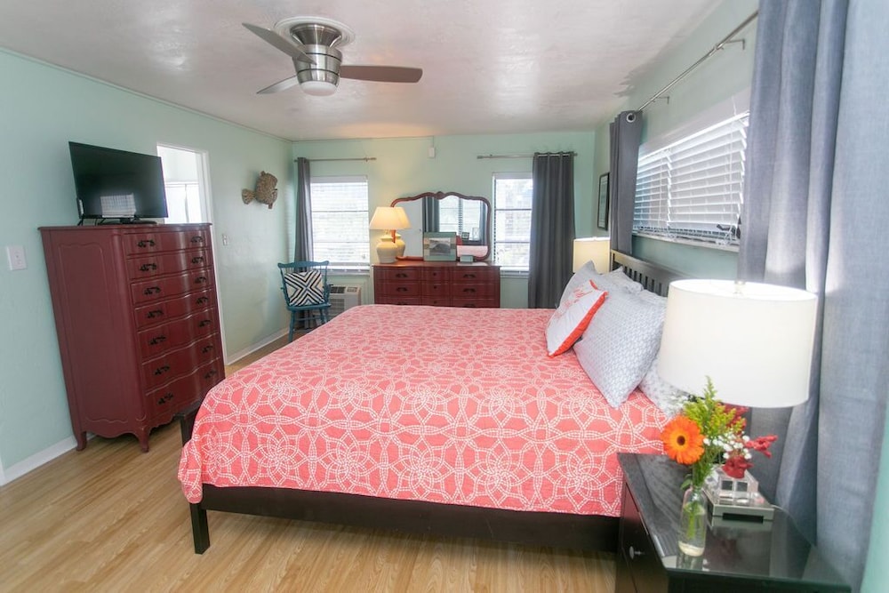 Lookout Penthouse - Beachview from every room